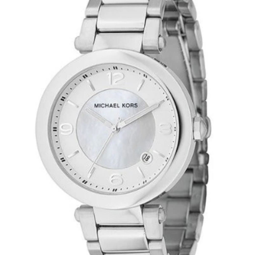 💯 Authentic Michael Kors No. MK5070